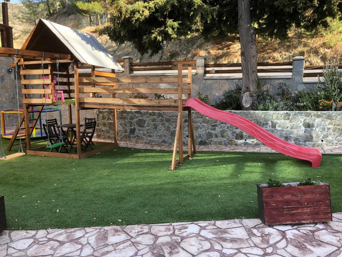 Diamond Stone Wooden Guest House Chandria Εξωτερικό φωτογραφία