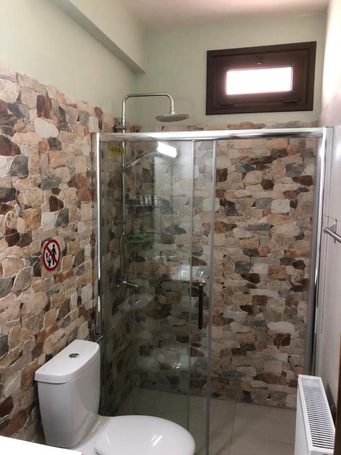 Diamond Stone Wooden Guest House Chandria Εξωτερικό φωτογραφία