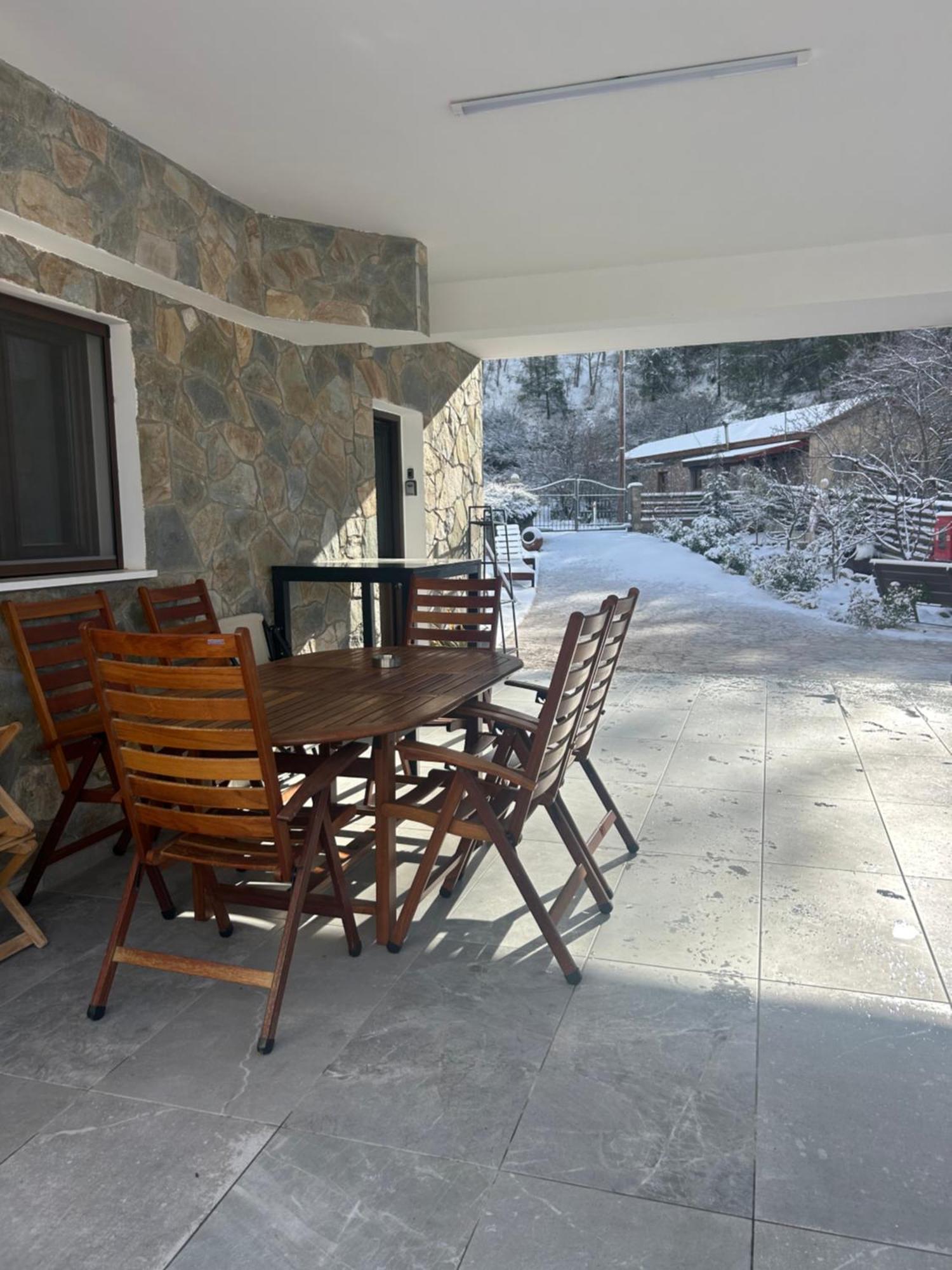 Diamond Stone Wooden Guest House Chandria Εξωτερικό φωτογραφία